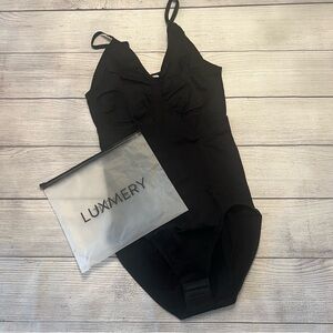 Sculpting Bodysuit by Luxmery